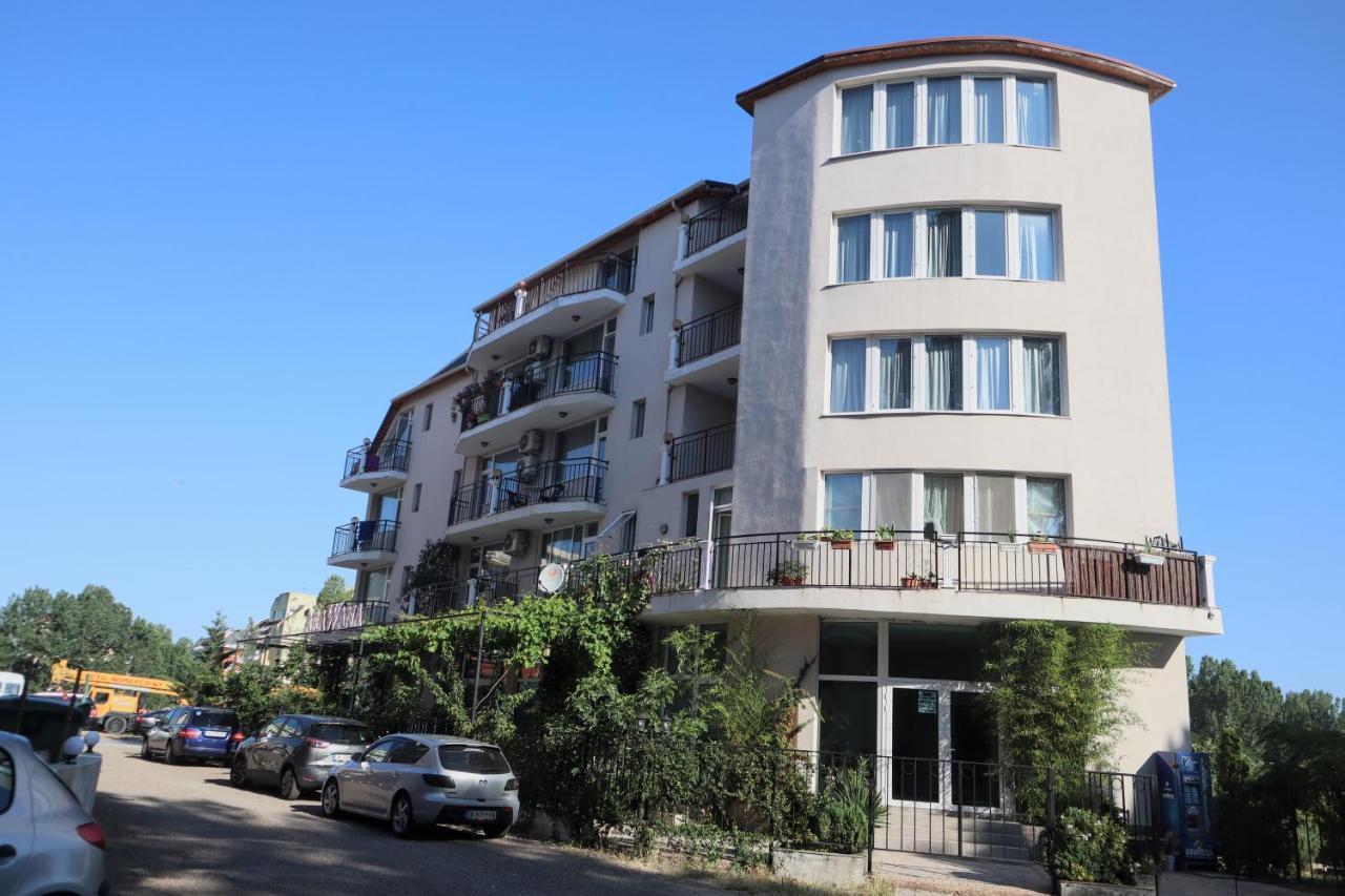 Къща За Гости "Arawana" Sunny Beach Exterior photo