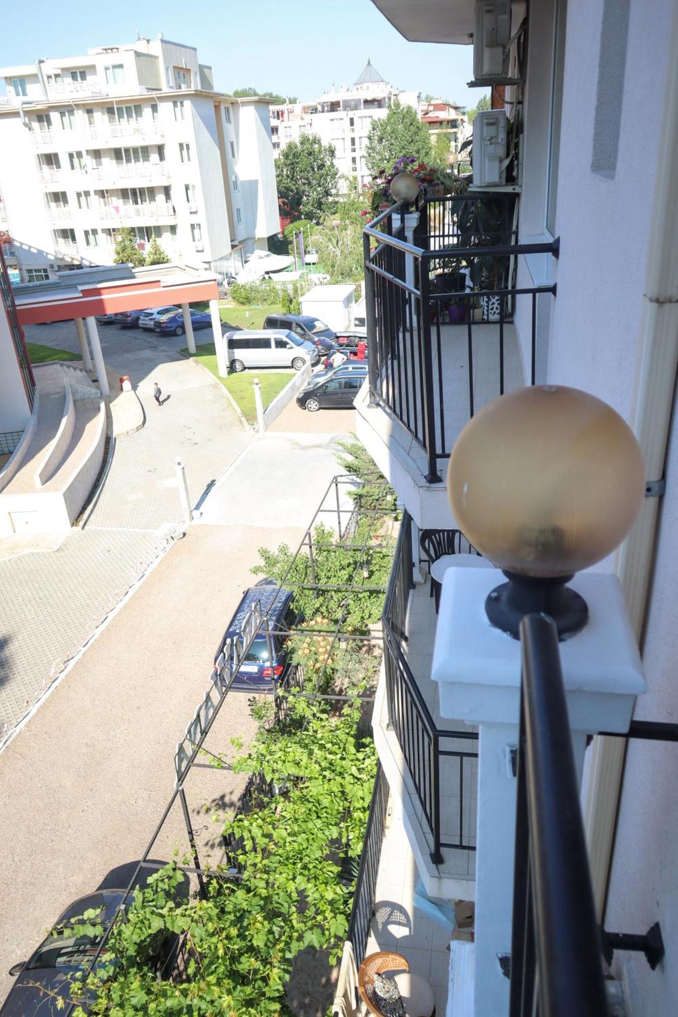 Къща За Гости "Arawana" Sunny Beach Exterior photo